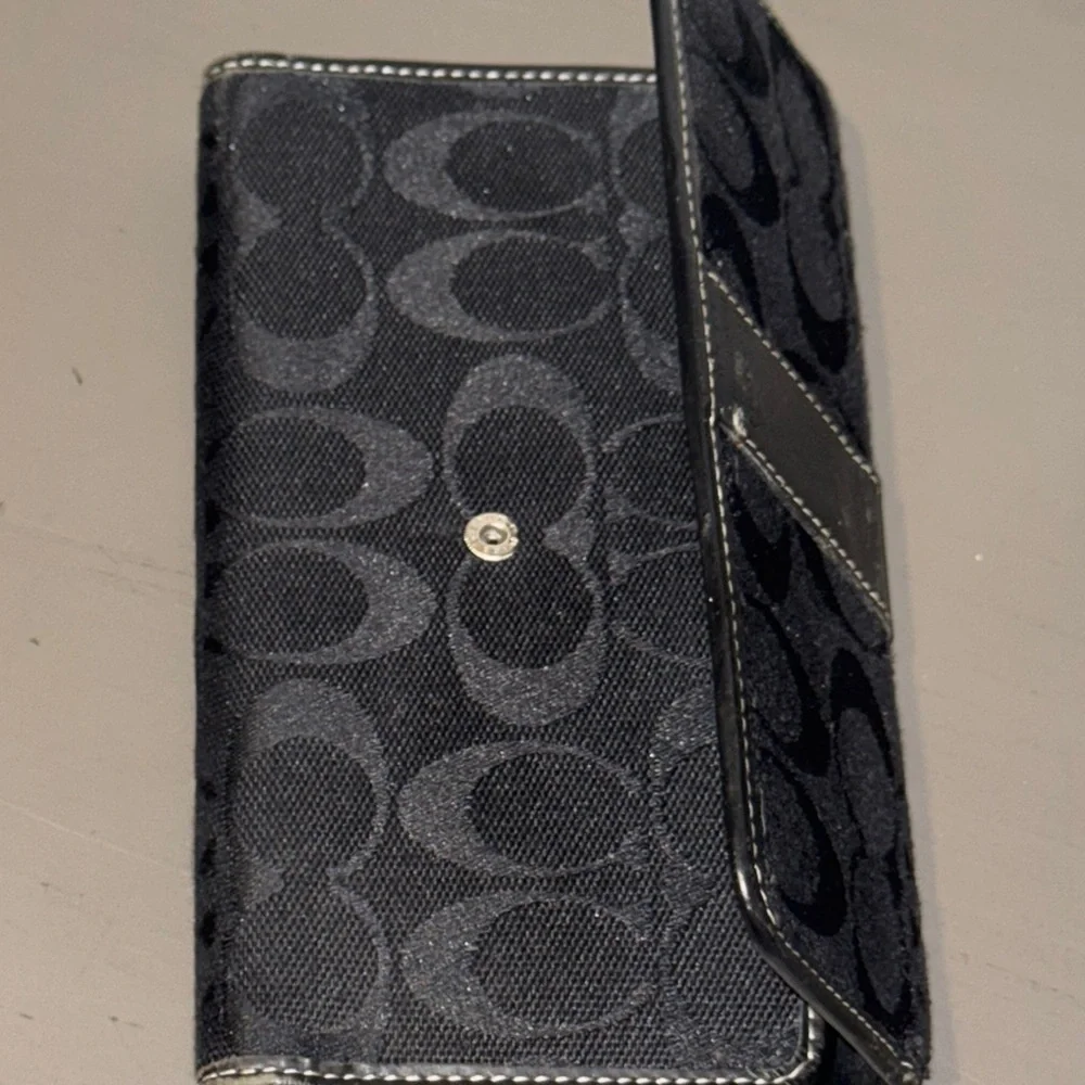 Coach elegant women